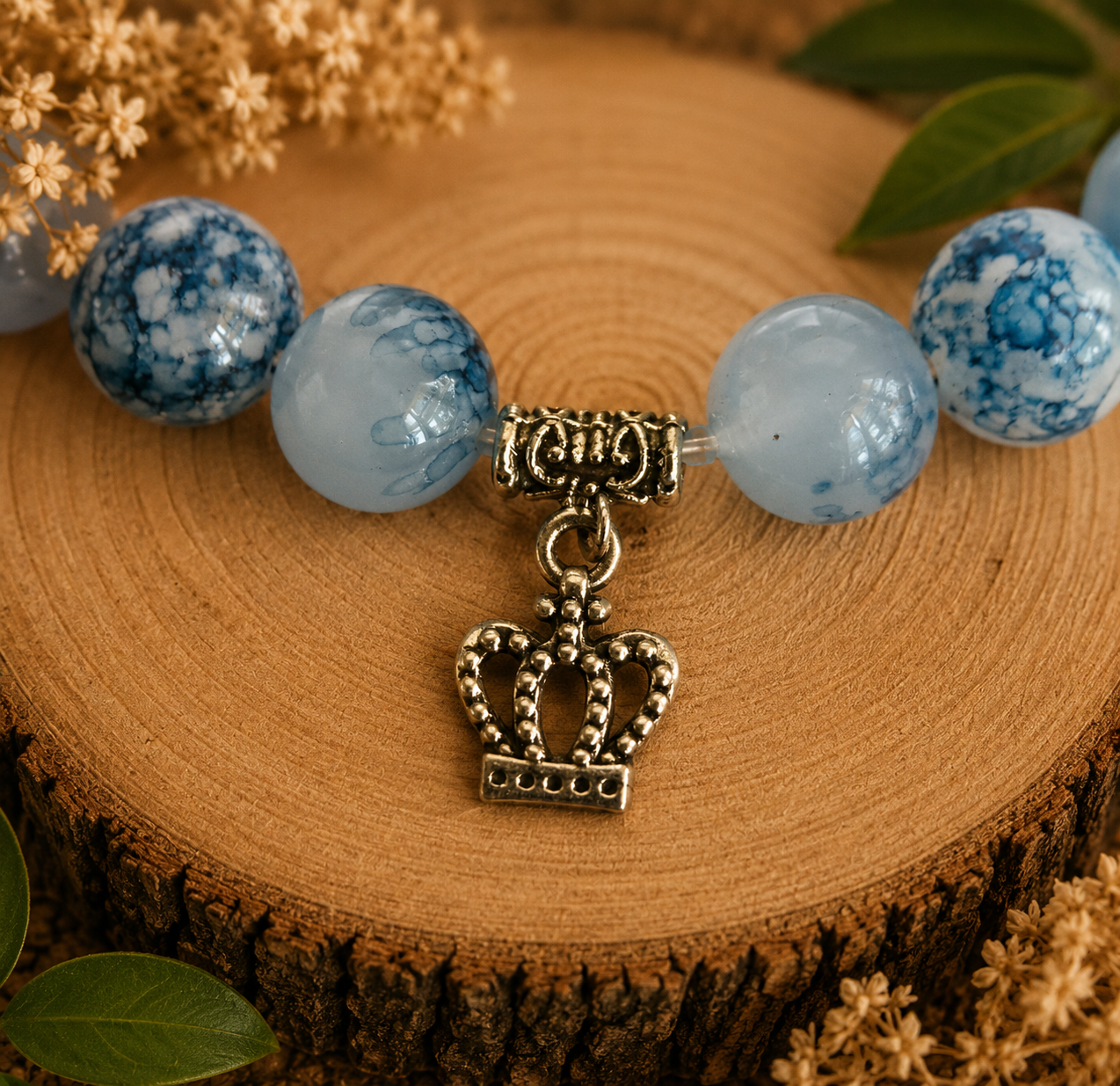 Glass bead bracelet – ‘Blue/Crown’ Size 17