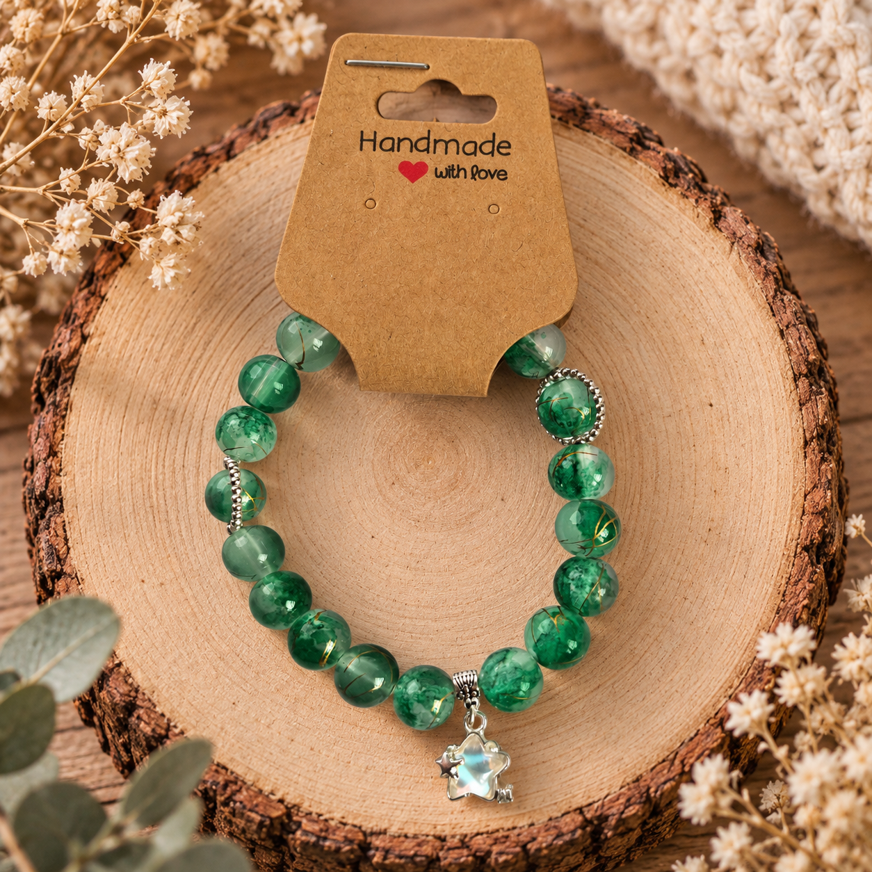 Glass bead bracelet – ‘Green/Star’ Size 16